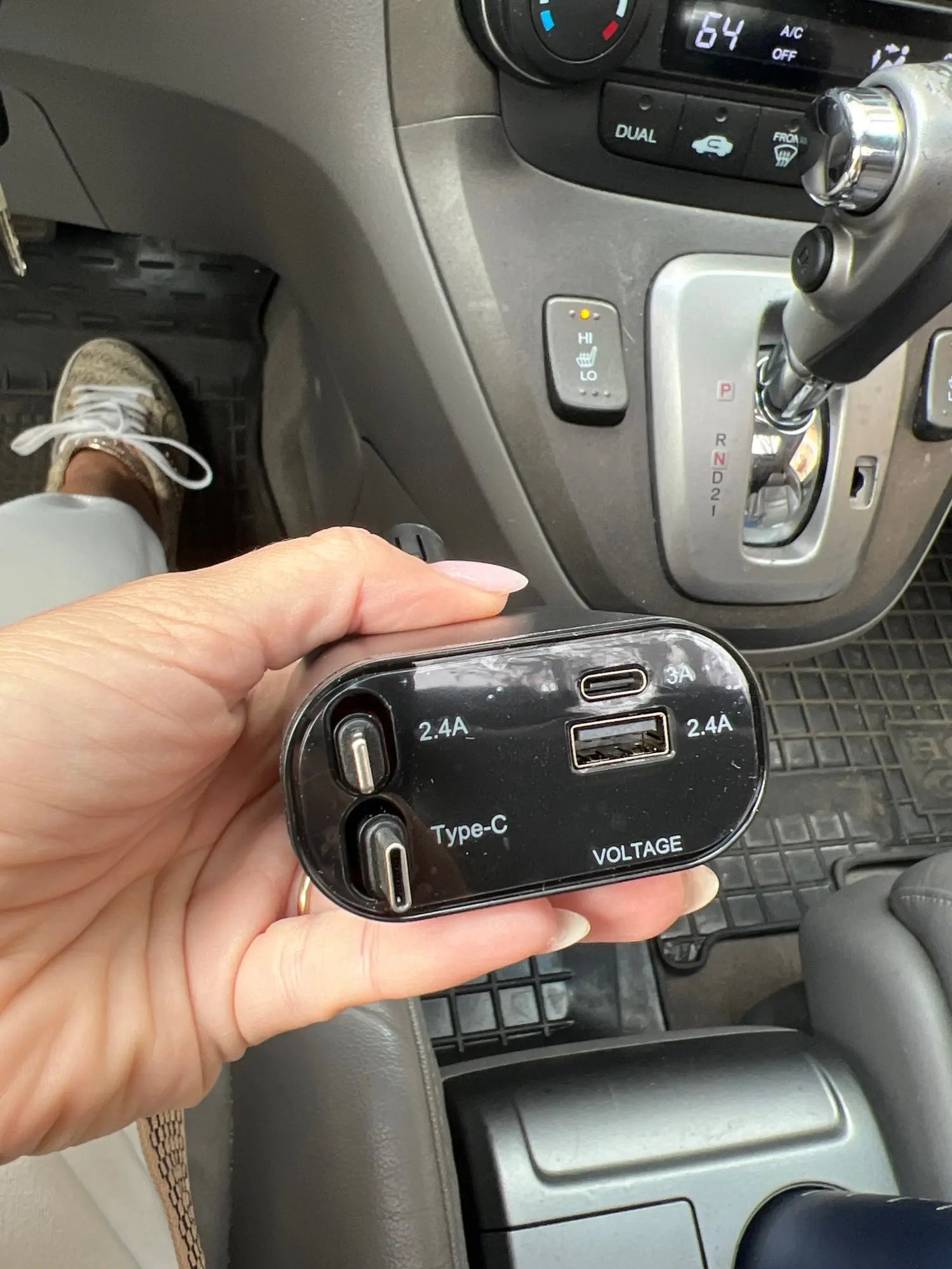 Retractable Car Charger Adapter 4-In-1